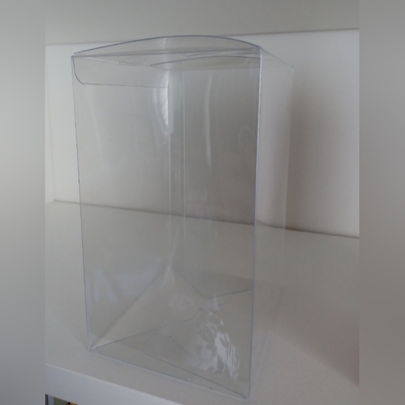 Marilyn Monroe 24 Funko Pop With Funko Pop Protector - Picture 8 of 10